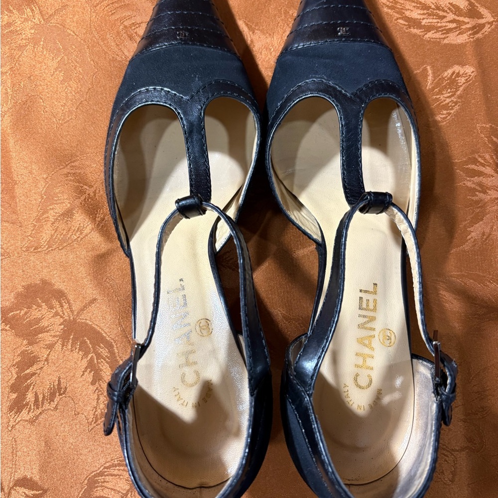 Chanel Vintage T strap heels - Picture 4 of 11
